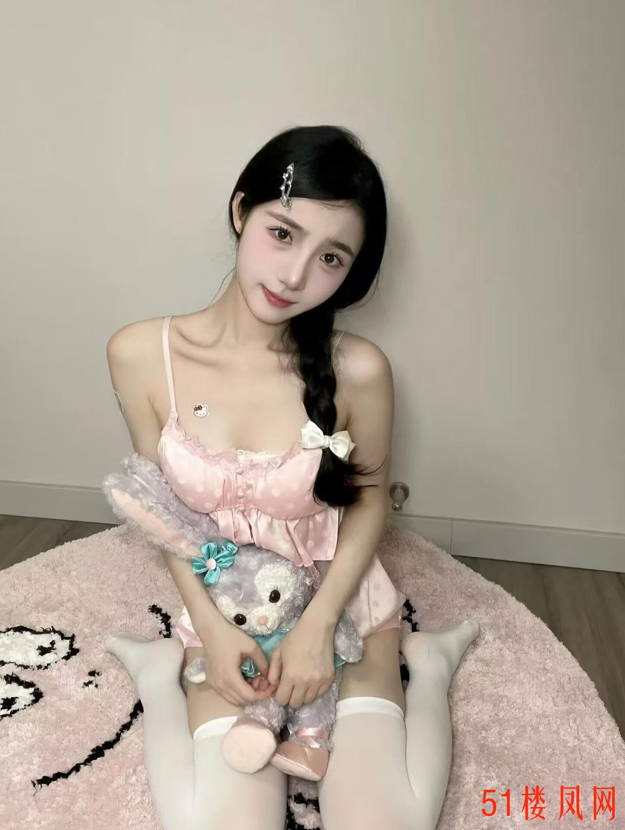 d9d9da6abd8535d75a270d5a1768af6c.jpeg