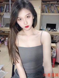 西宁清纯的大四学生妹