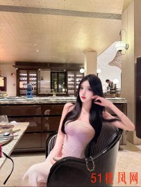 上海迷人女郎大长腿翘臀走心又走肾