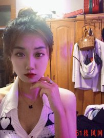 年轻妹妹带有熟女气质
