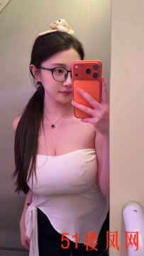 粉嫩紧致邻家女