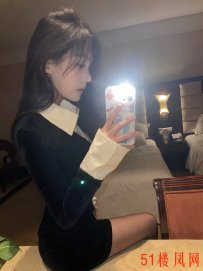 【青岛】清纯骚妹小鲍鱼很干净