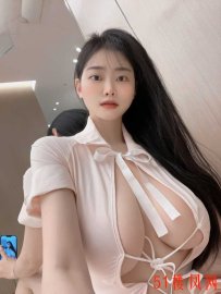 妖娆动人巨乳女神